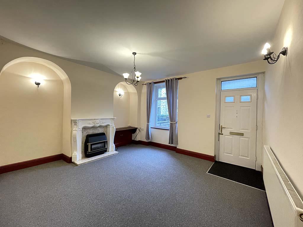 3 bedroom terraced house Let Agreed in Barnoldswick - IMG_8295.jpg